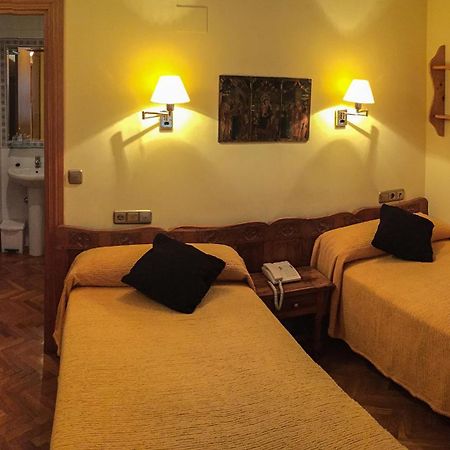 Hotel A Nieu Jaca Kültér fotó